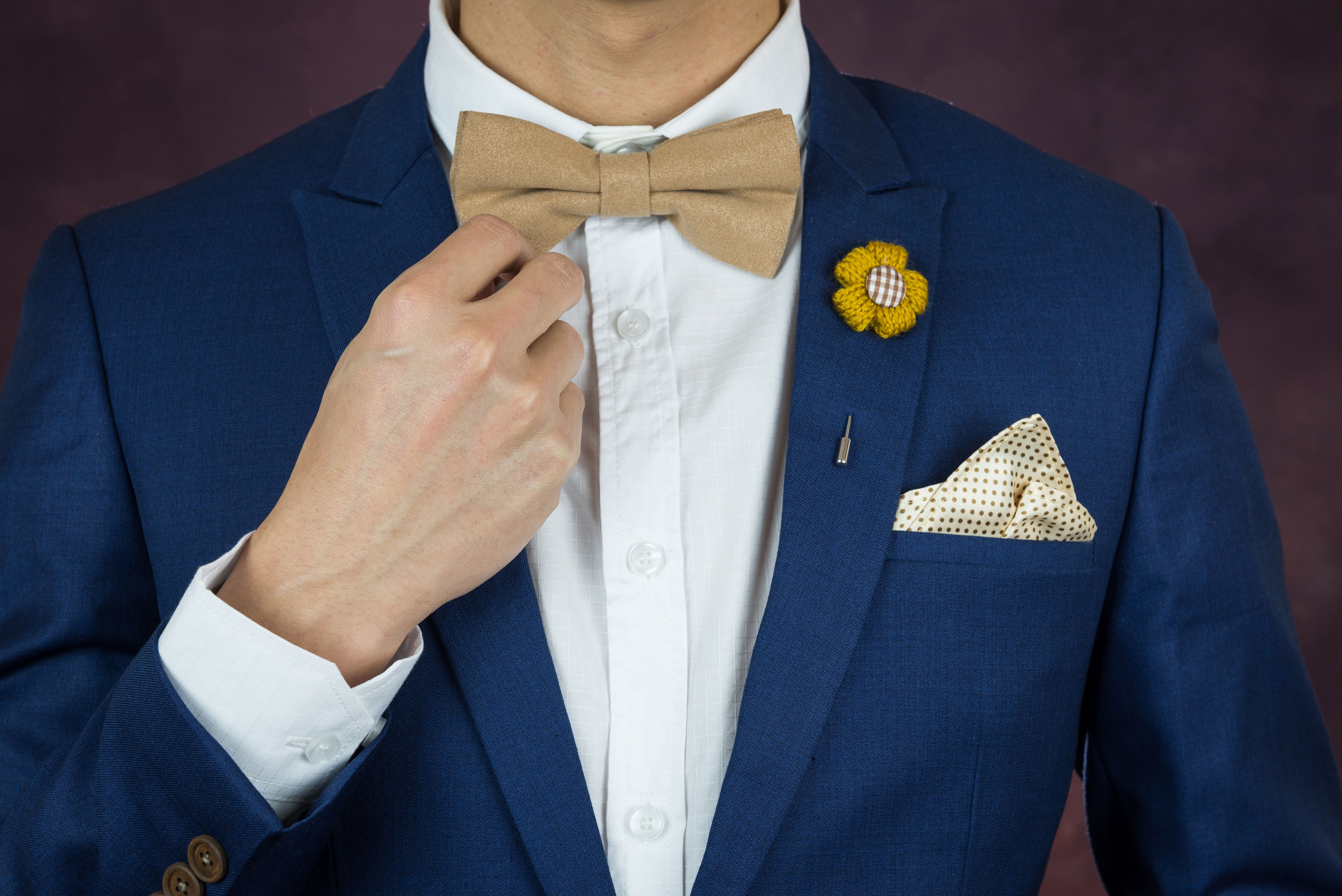 How to wear a lapel pin with a pocket square